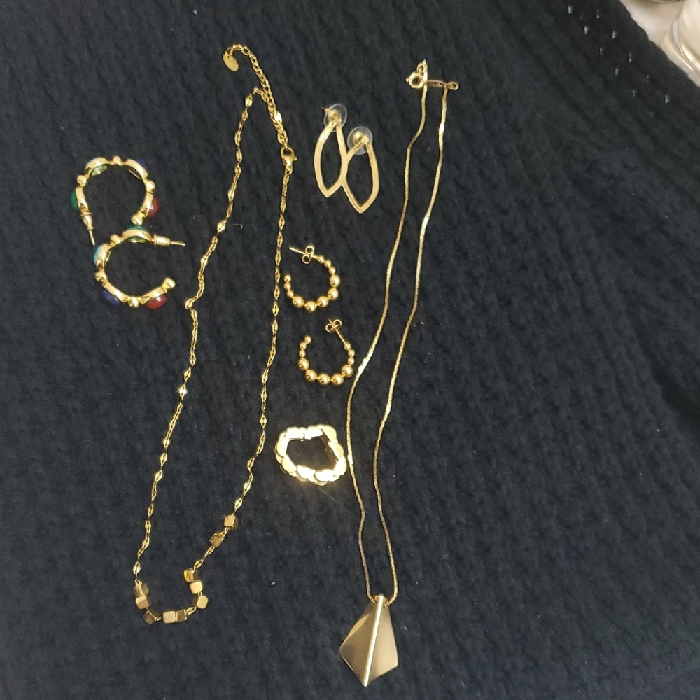 Gold Beaded Necklace